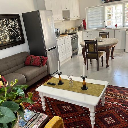 Somerset West Garden Apartments 2 Екстер'єр фото